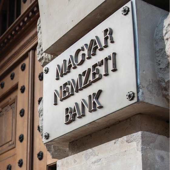 Rekordmagas szintre, 110 tonnára emelte Magyarország aranytartalékát az MNB